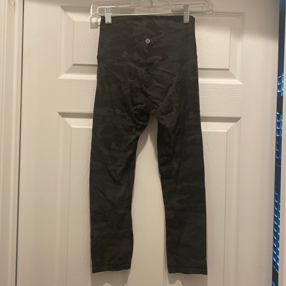 Lululemon align 3/4 camo tights